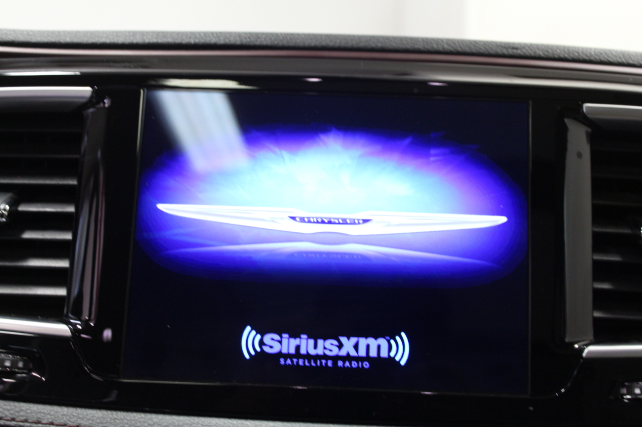 Chrysler Pacifica Limited FWD 2017