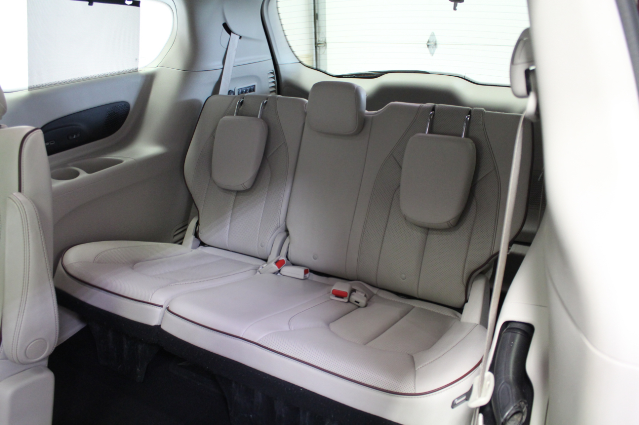 Chrysler Pacifica Limited FWD 2017