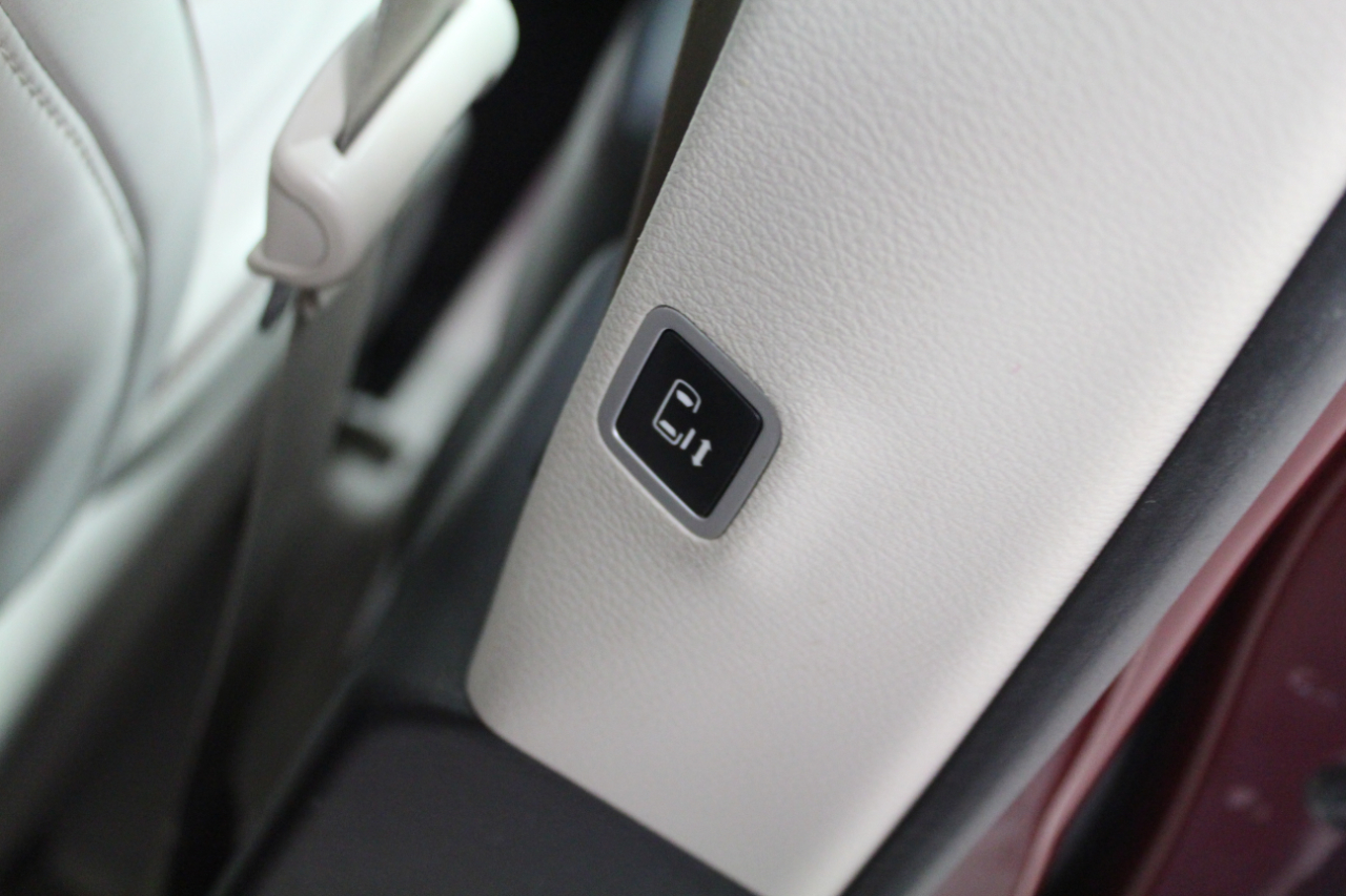 Chrysler Pacifica Limited FWD 2017