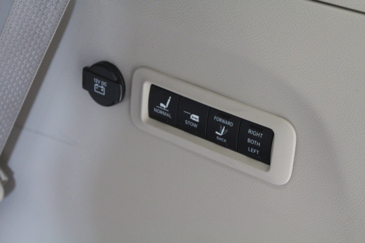 Chrysler Pacifica Limited FWD 2017