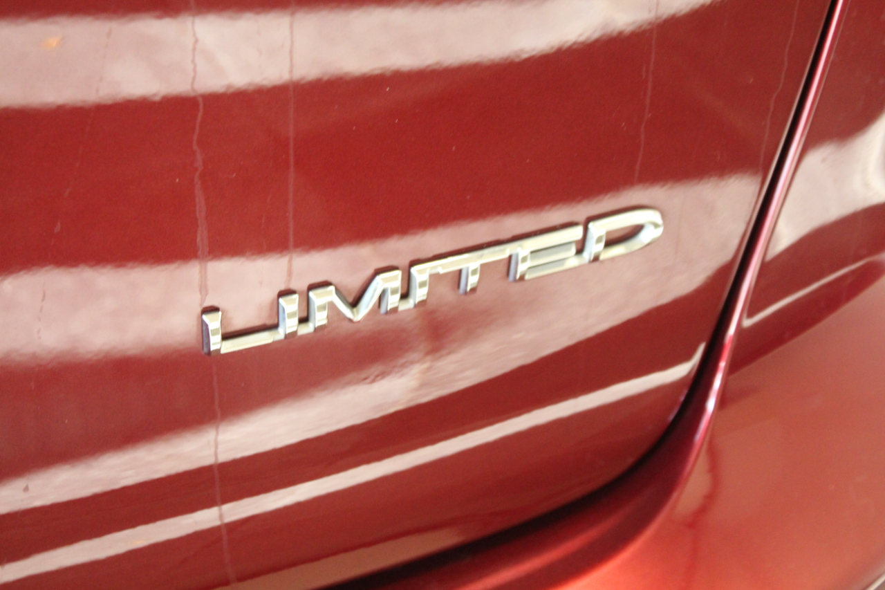 Chrysler Pacifica Limited FWD 2017