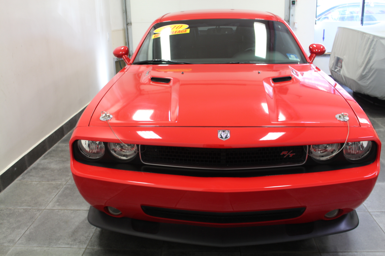 Dodge Challenger 2dr Cpe R/T Classic 2010
