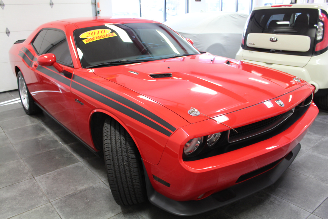 Dodge Challenger 2dr Cpe R/T Classic 2010