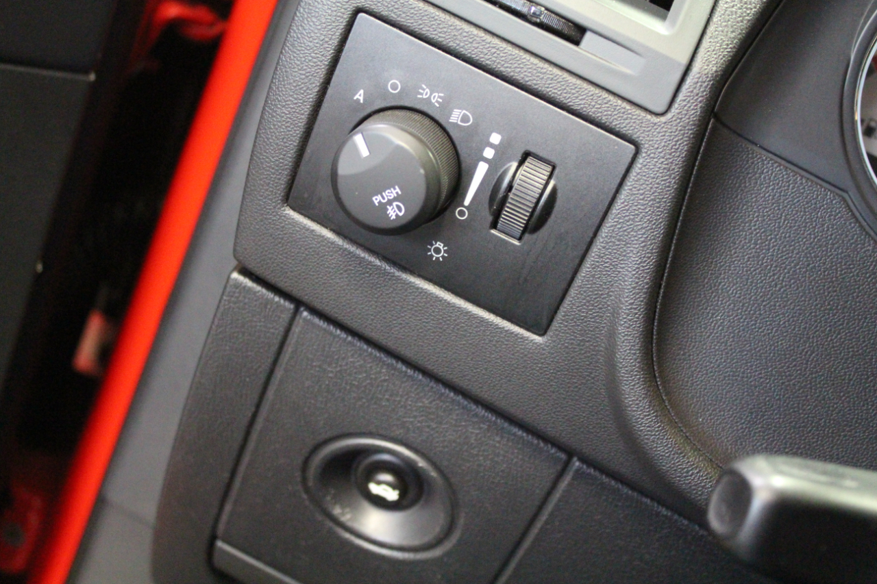 Dodge Challenger 2dr Cpe R/T Classic 2010