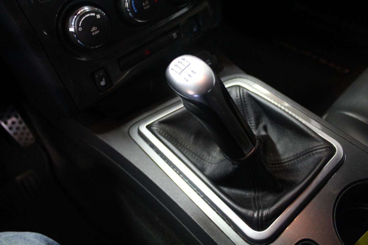 Dodge Challenger 2dr Cpe R/T Classic 2010