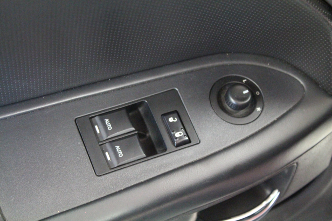 Dodge Challenger 2dr Cpe R/T Classic 2010