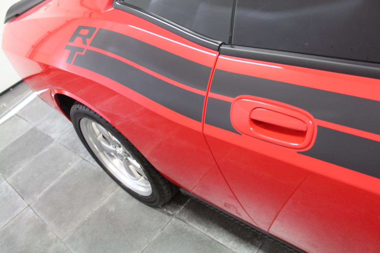 Dodge Challenger 2dr Cpe R/T Classic 2010