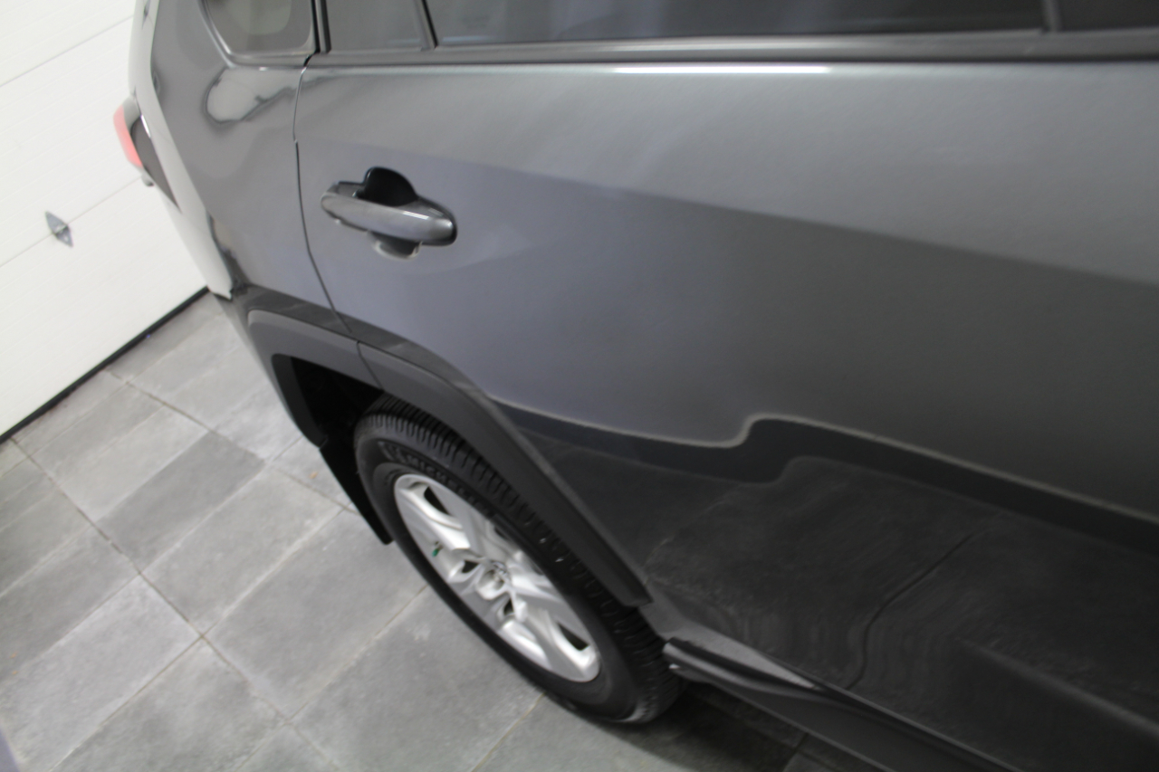 Toyota RAV4 XLE AWD (Natl) 2019