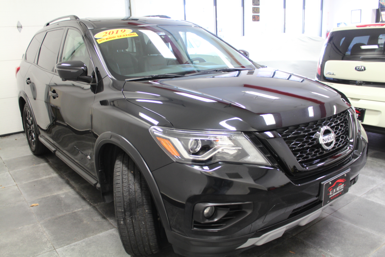 Nissan Pathfinder  2019