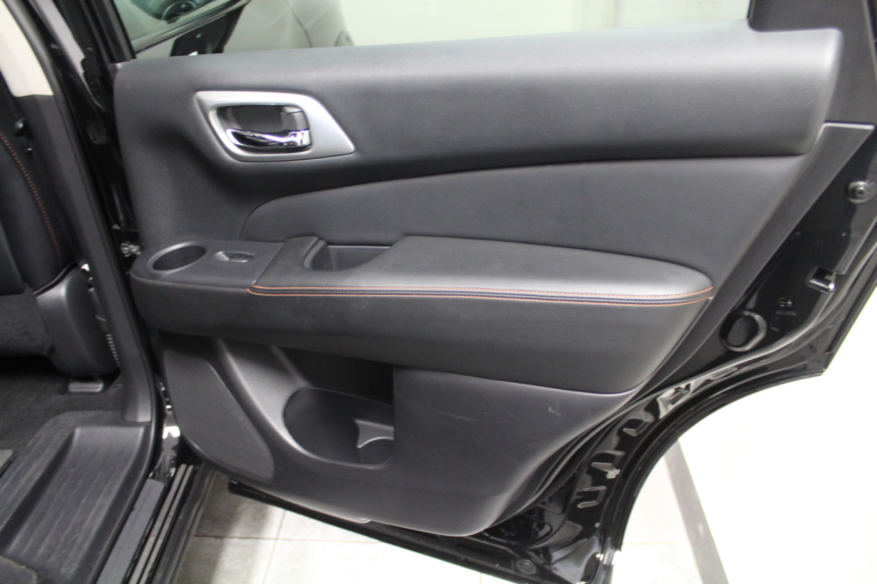 Nissan Pathfinder  2019