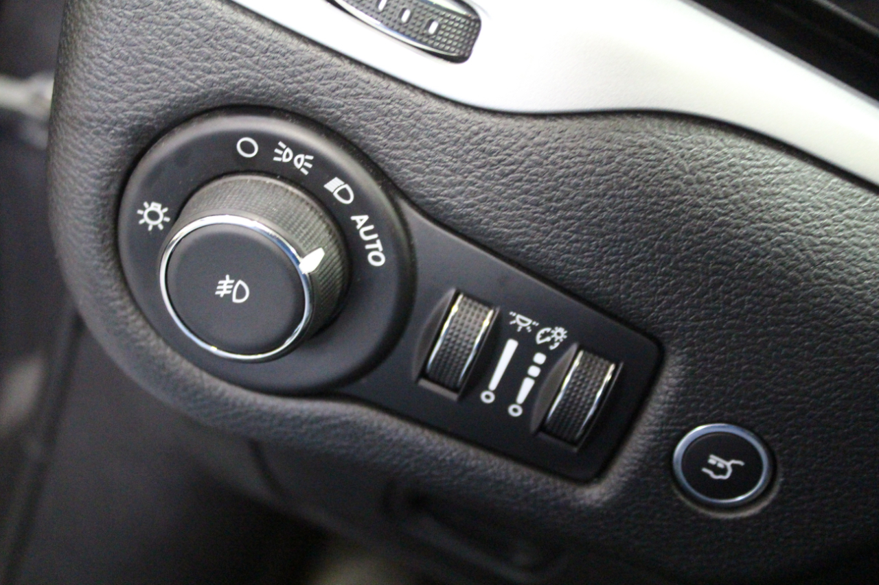 Jeep Cherokee 4WD 4dr Trailhawk 2016