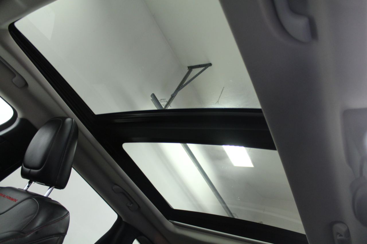 Jeep Cherokee 4WD 4dr Trailhawk 2016