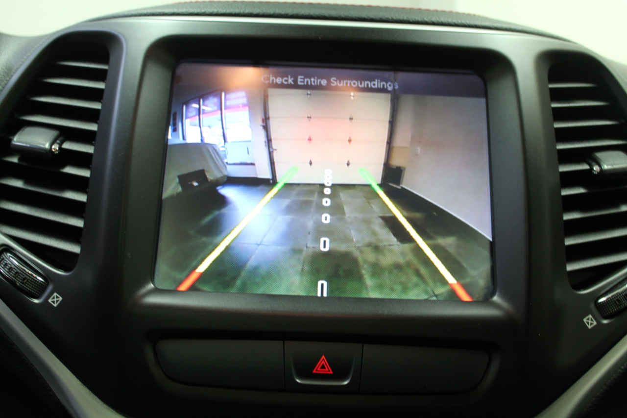 Jeep Cherokee 4WD 4dr Trailhawk 2016