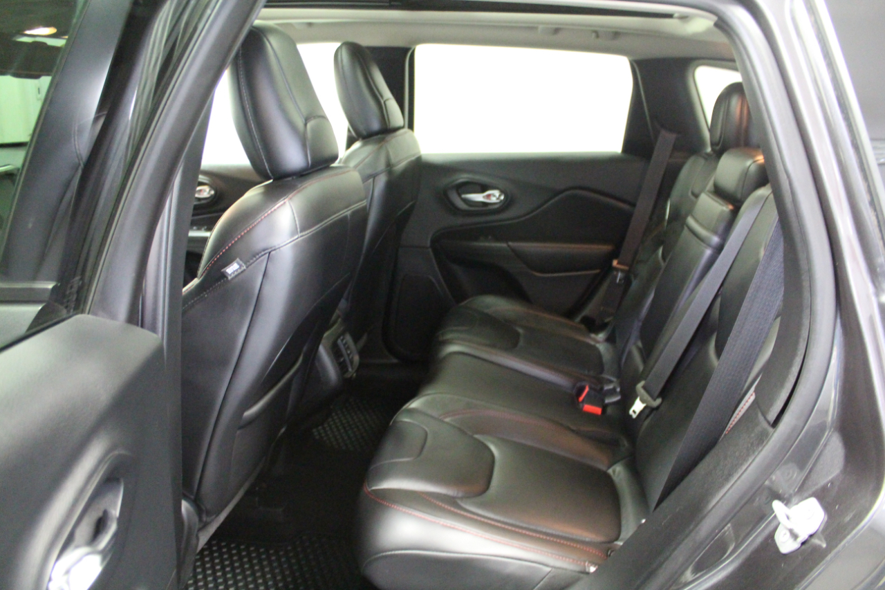 Jeep Cherokee 4WD 4dr Trailhawk 2016