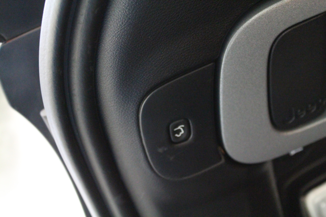 Jeep Cherokee 4WD 4dr Trailhawk 2016