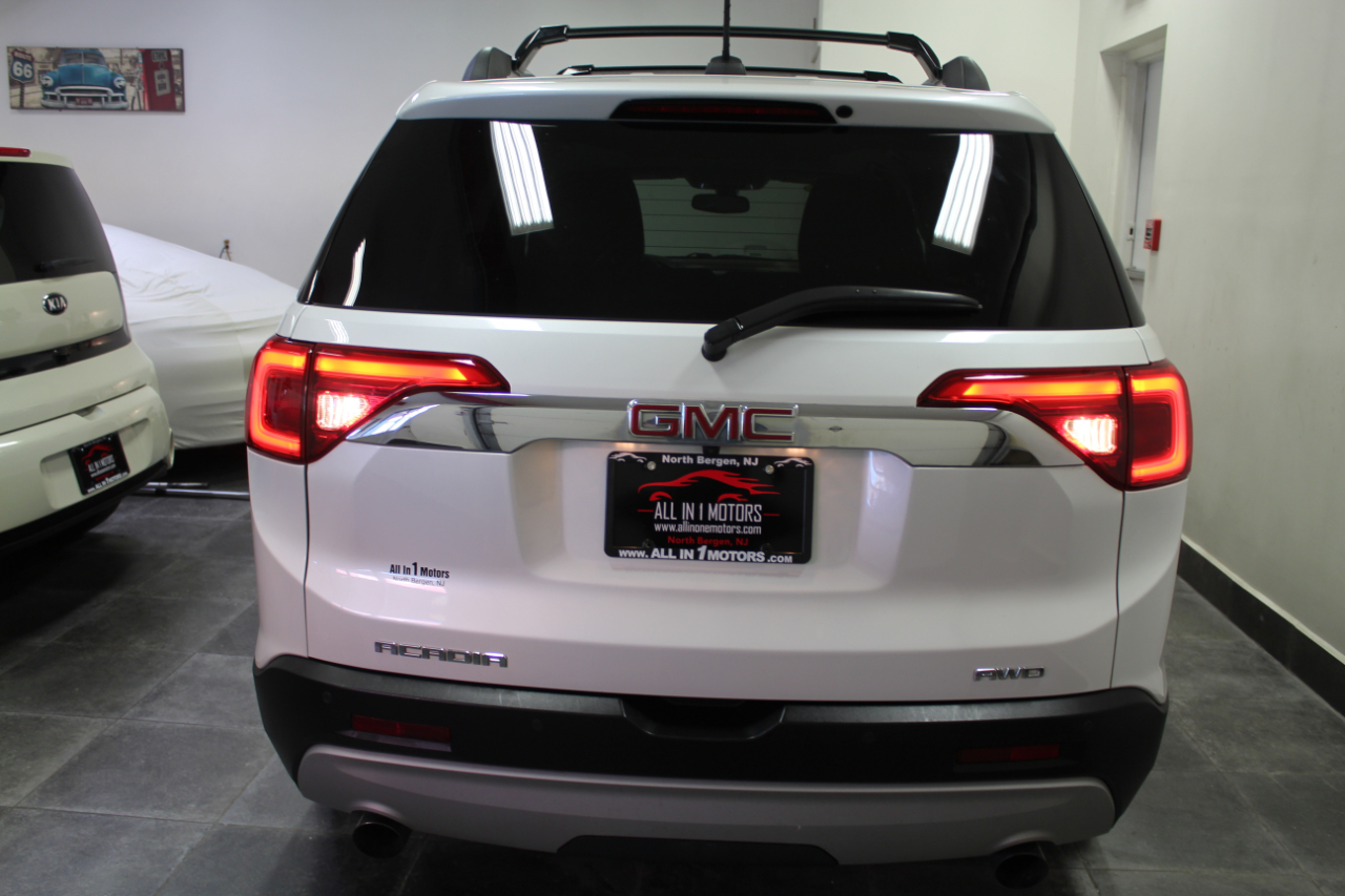 GMC Acadia AWD 4dr SLT w/SLT-1 2017