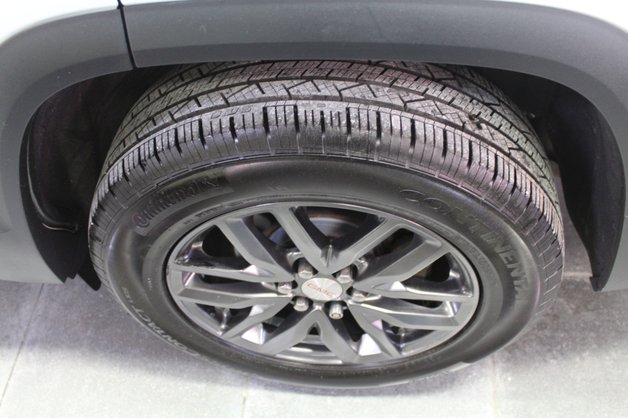 GMC Acadia AWD 4dr SLT w/SLT-1 2017