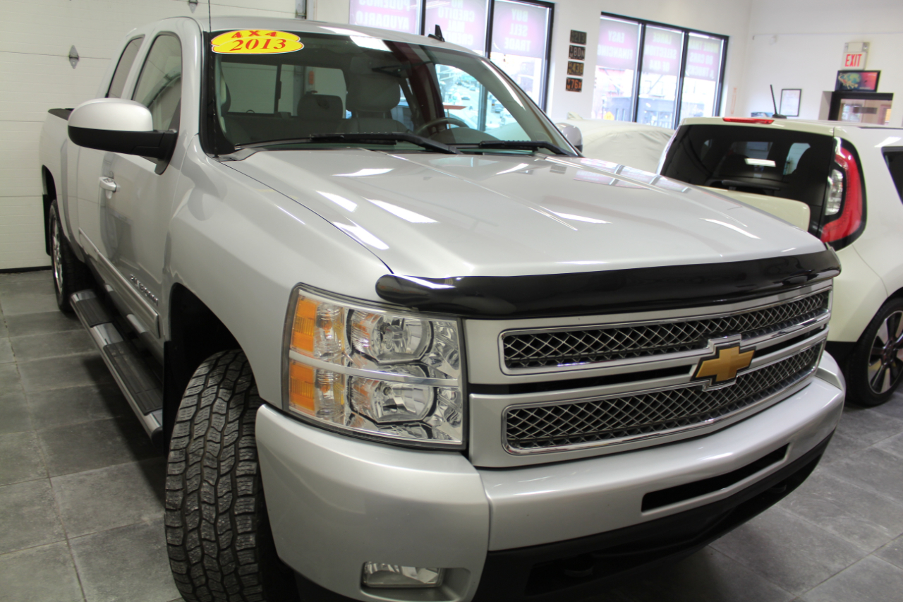 Chevrolet Silverado 1500 4WD Ext Cab 143.5" LTZ 2013