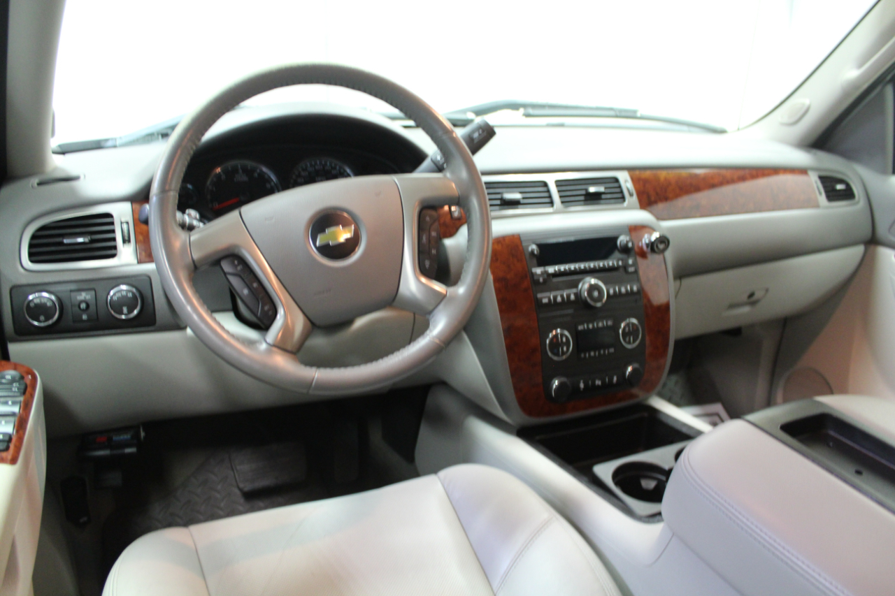 Chevrolet Silverado 1500 4WD Ext Cab 143.5" LTZ 2013