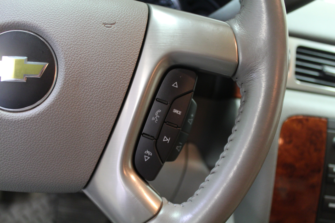 Chevrolet Silverado 1500 4WD Ext Cab 143.5" LTZ 2013