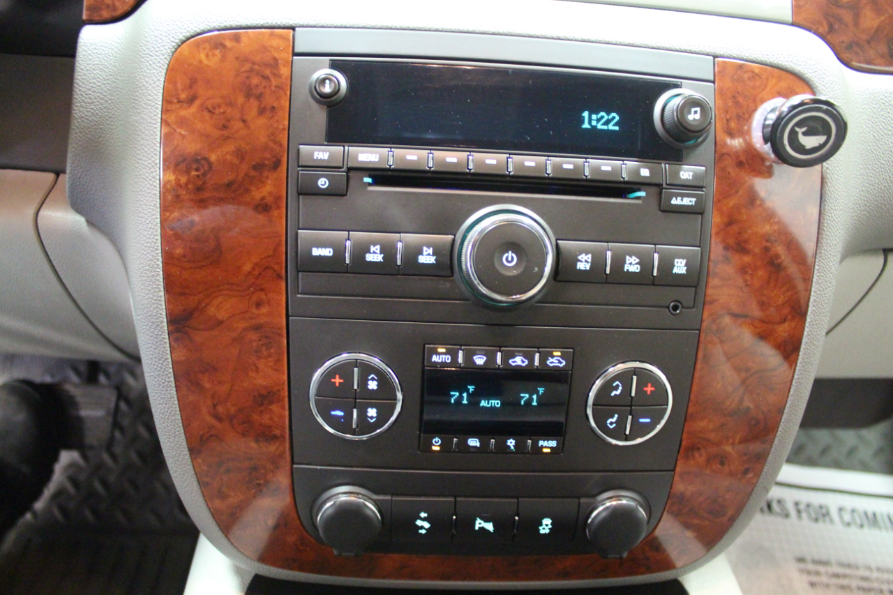 Chevrolet Silverado 1500 4WD Ext Cab 143.5" LTZ 2013