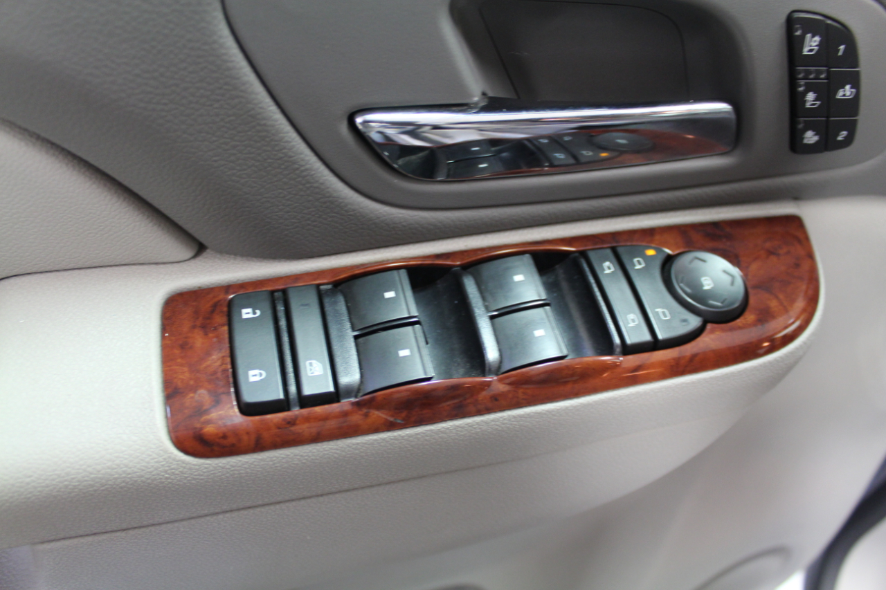 Chevrolet Silverado 1500 4WD Ext Cab 143.5" LTZ 2013