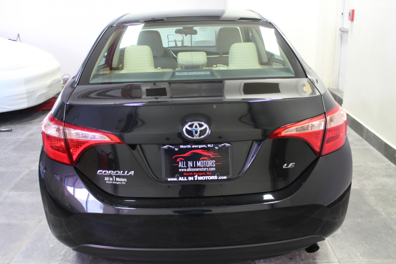 Toyota Corolla LE CVT (Natl) 2017