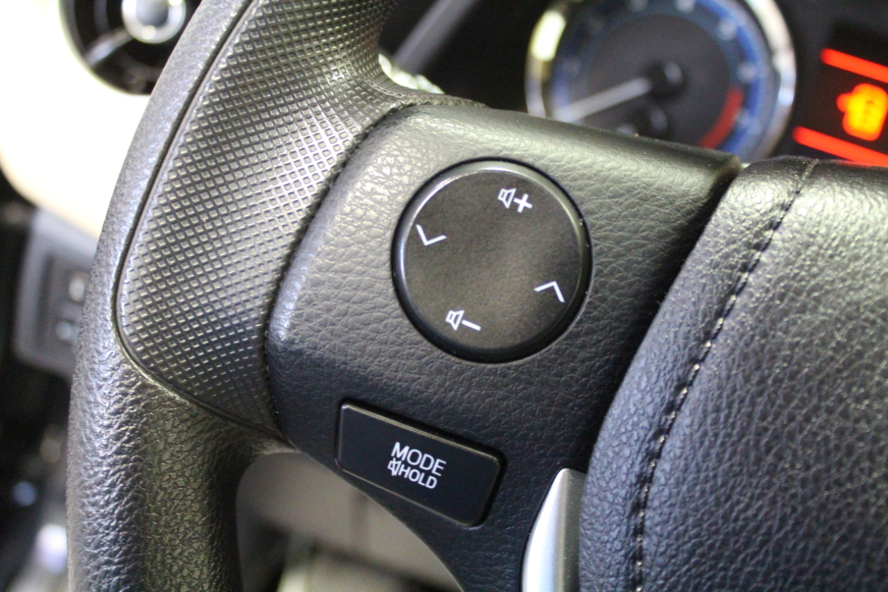 Toyota Corolla LE CVT (Natl) 2017