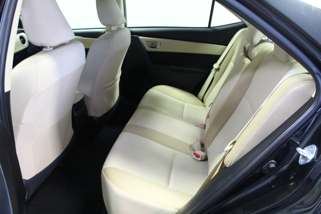 Toyota Corolla LE CVT (Natl) 2017