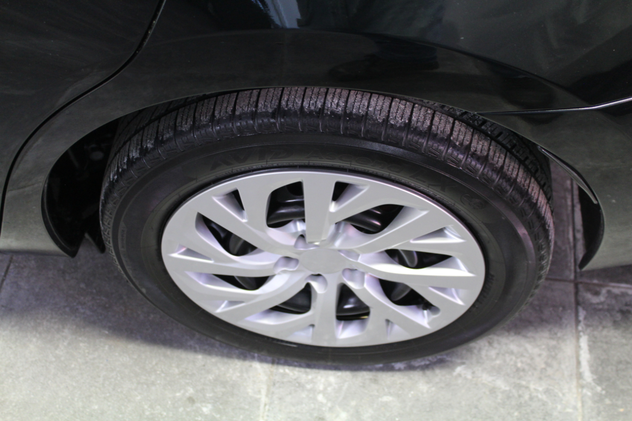 Toyota Corolla LE CVT (Natl) 2017