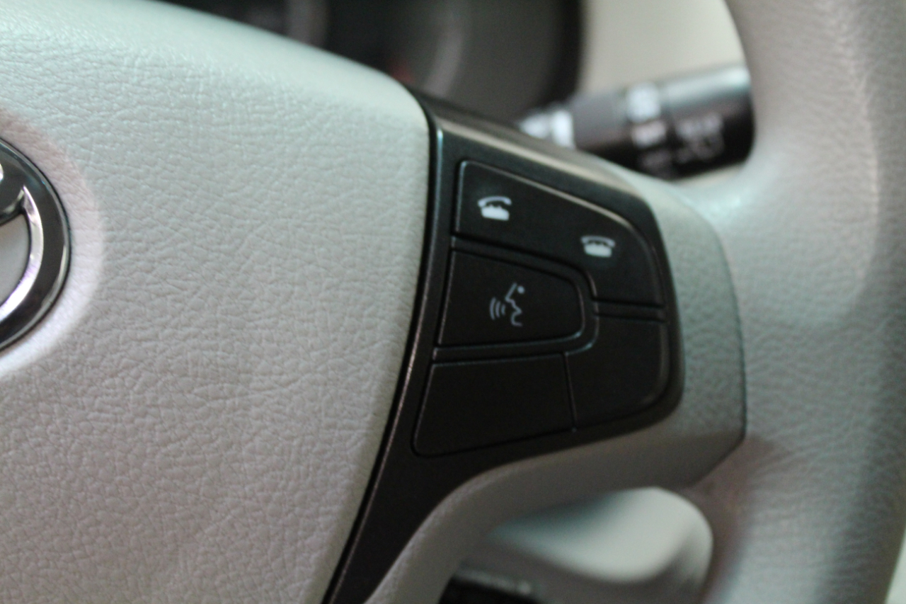 Toyota Sienna 5dr 7-Pass Van V6 LE AWD (Natl) 2014