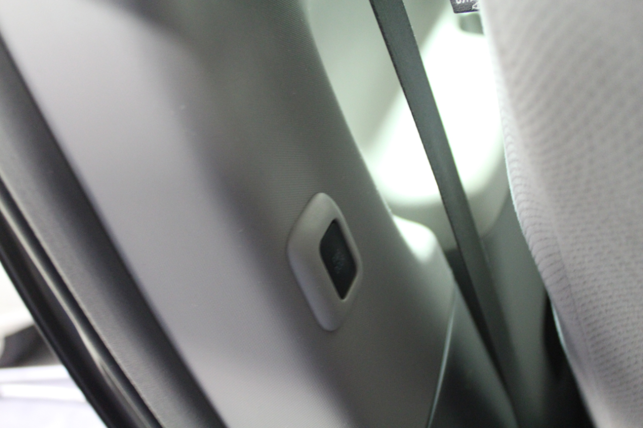 Toyota Sienna 5dr 7-Pass Van V6 LE AWD (Natl) 2014