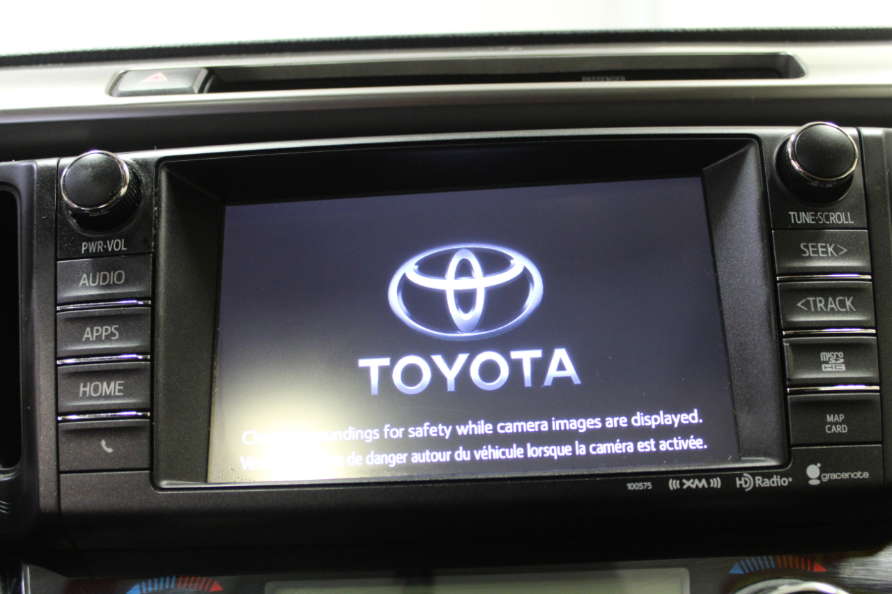 Toyota RAV4 AWD 4dr XLE (Natl) 2016