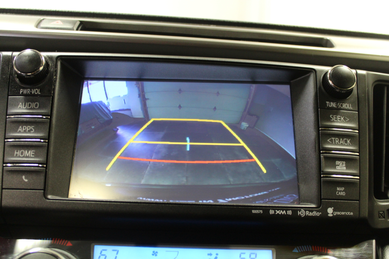 Toyota RAV4 AWD 4dr XLE (Natl) 2016