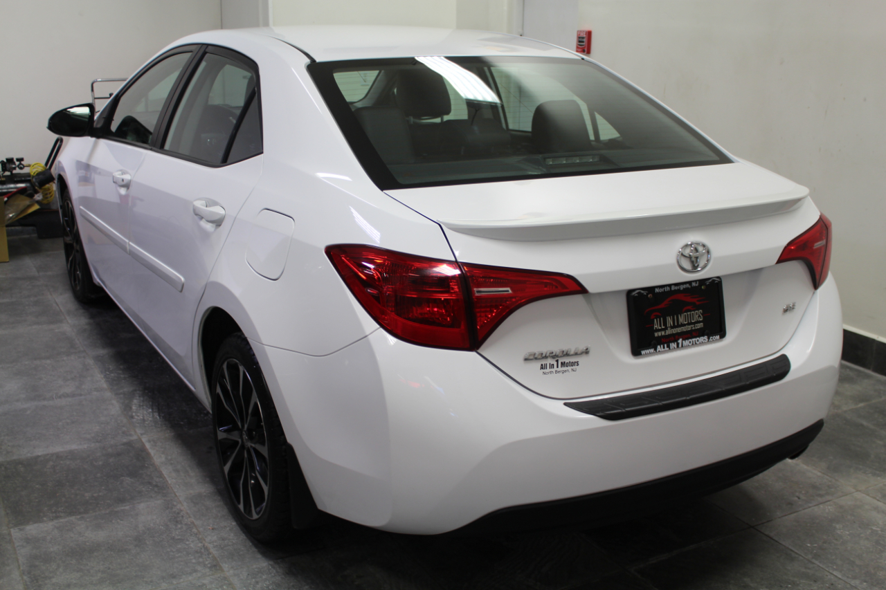 Toyota Corolla SE CVT (Natl) 2019