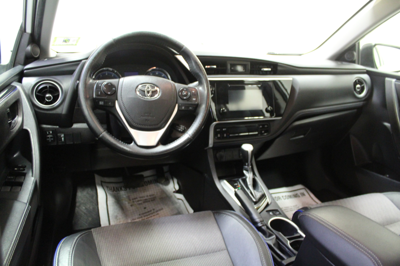 Toyota Corolla SE CVT (Natl) 2019
