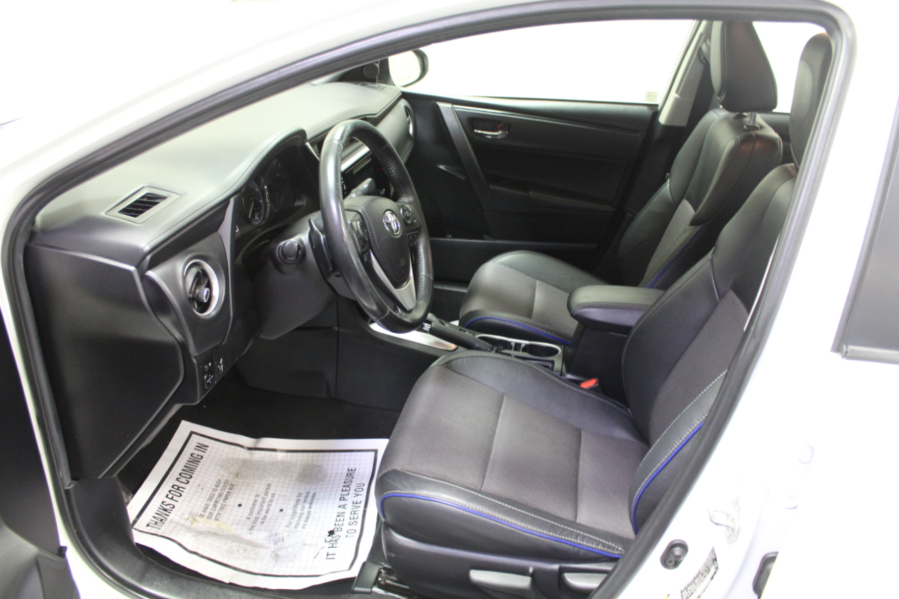 Toyota Corolla SE CVT (Natl) 2019