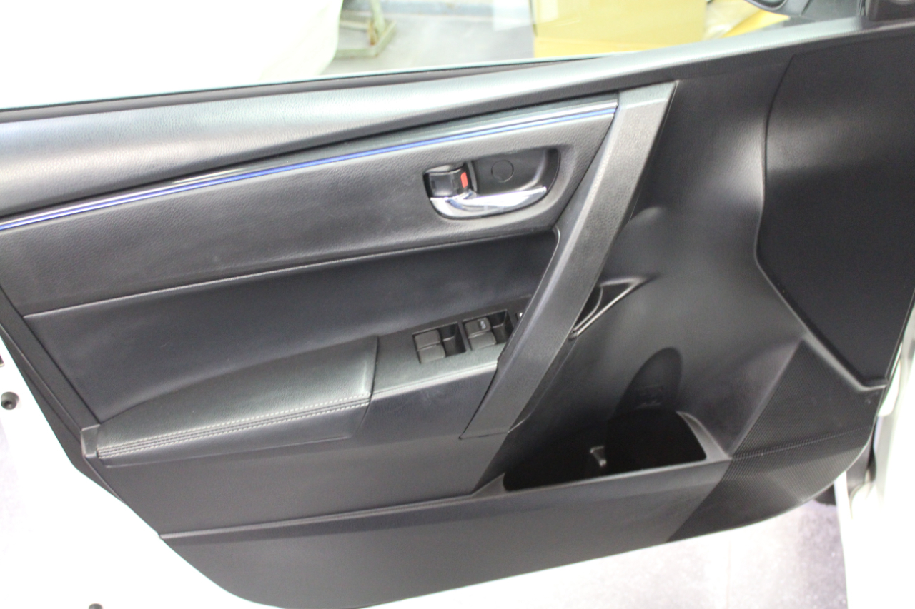 Toyota Corolla SE CVT (Natl) 2019