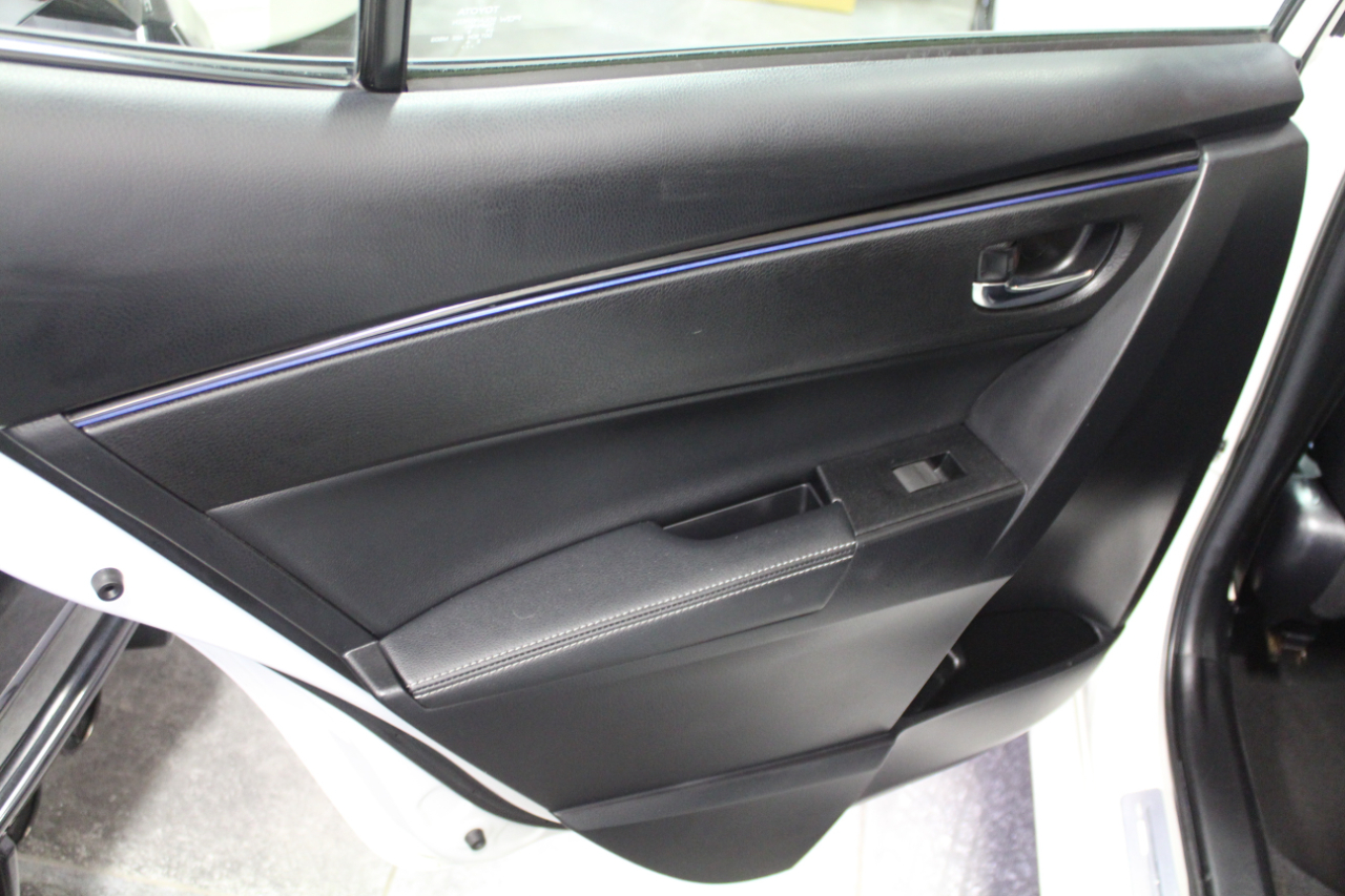 Toyota Corolla SE CVT (Natl) 2019