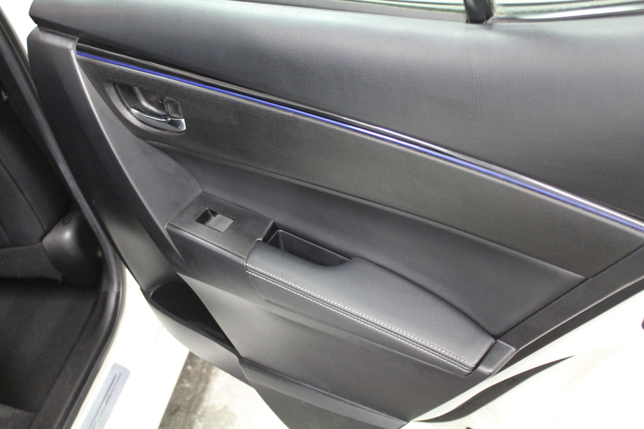 Toyota Corolla SE CVT (Natl) 2019