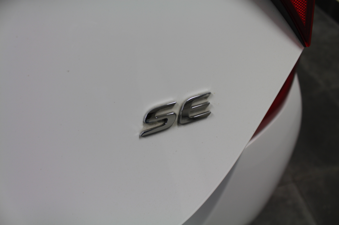 Toyota Corolla SE CVT (Natl) 2019