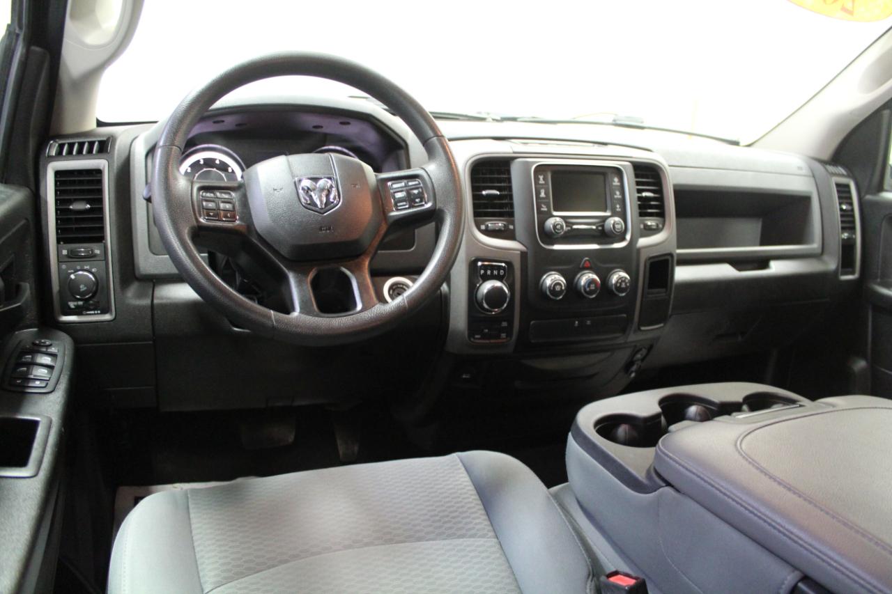 RAM 1500 Classic Express 4x4 Quad Cab 6'4" Box 2019