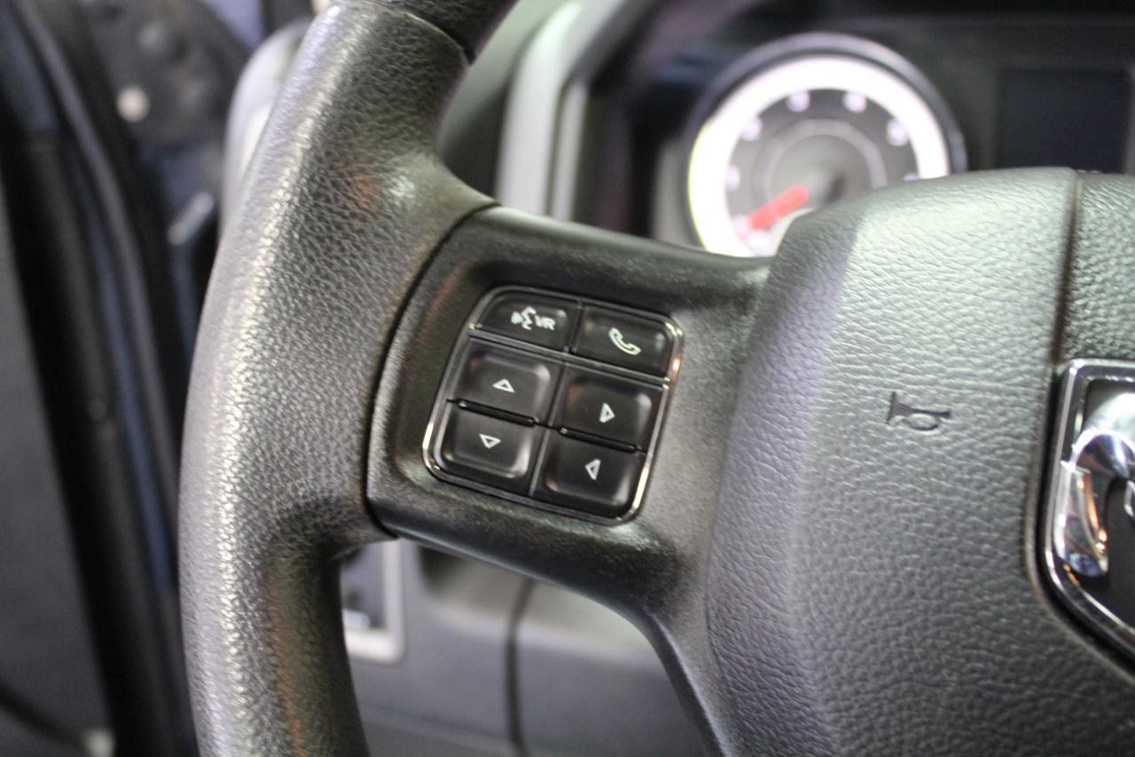 RAM 1500 Classic Express 4x4 Quad Cab 6'4" Box 2019