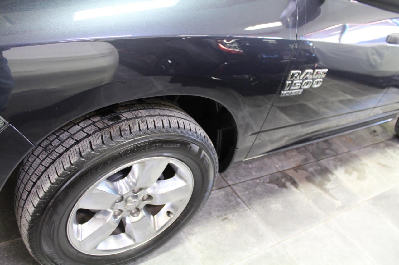 RAM 1500 Classic Express 4x4 Quad Cab 6'4" Box 2019