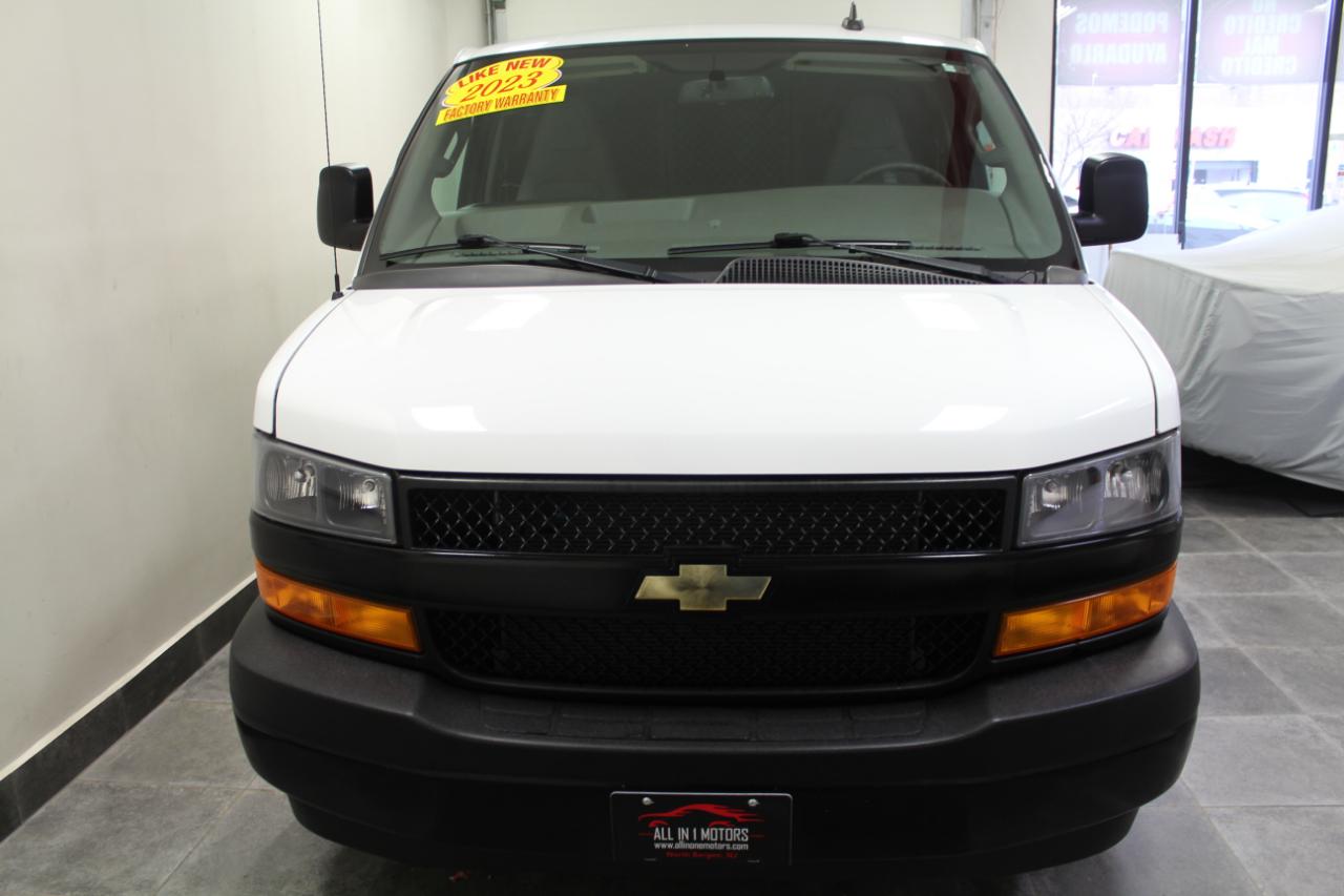 Chevrolet Express Cargo Van RWD 2500 135" 2023