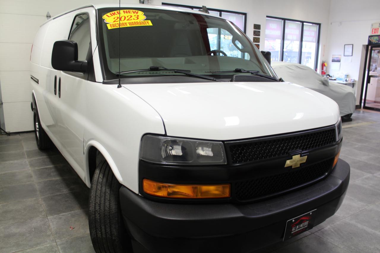 Chevrolet Express Cargo Van RWD 2500 135" 2023