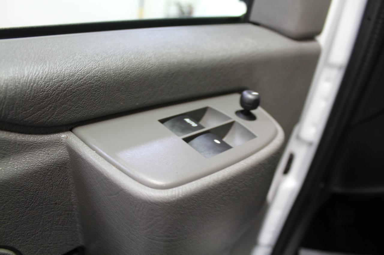 Chevrolet Express Cargo Van RWD 2500 135" 2023