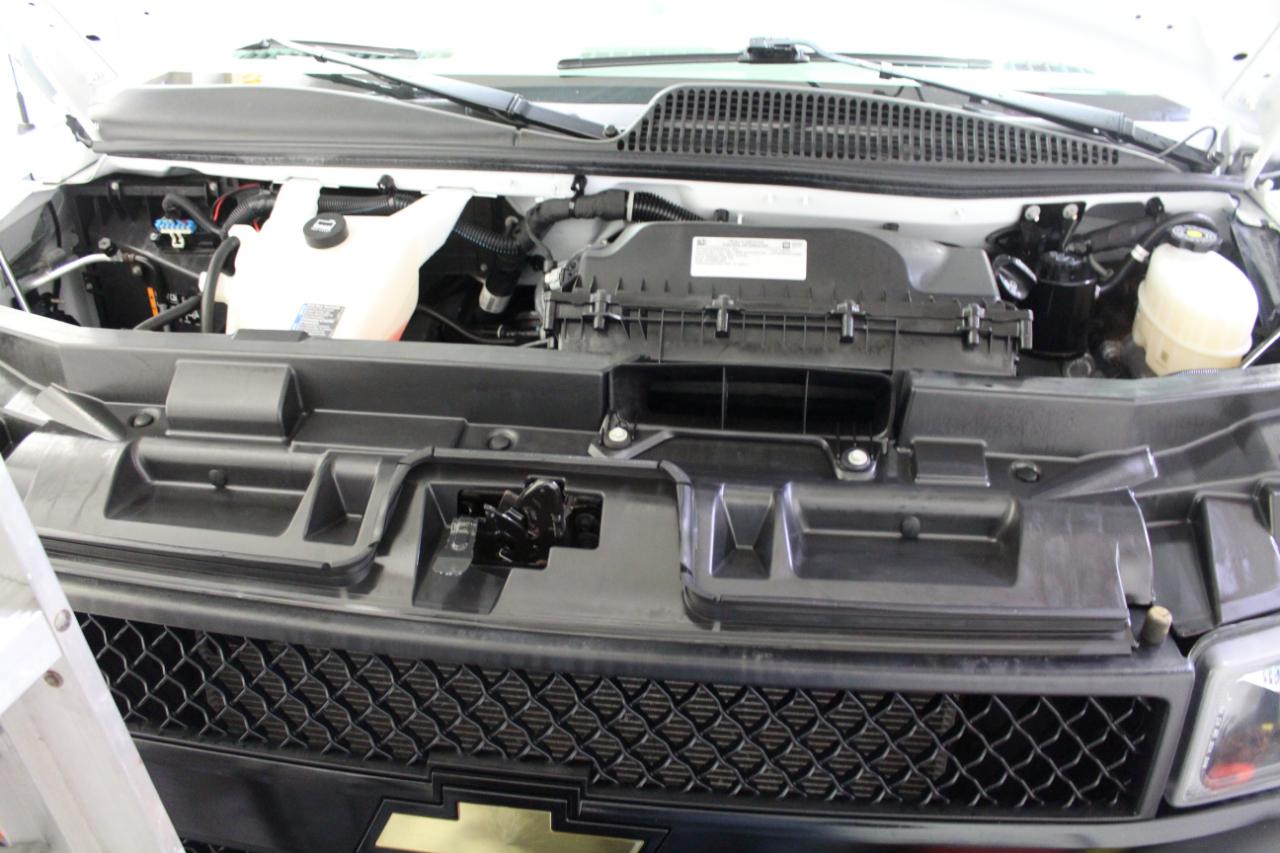 Chevrolet Express Cargo Van RWD 2500 135" 2023