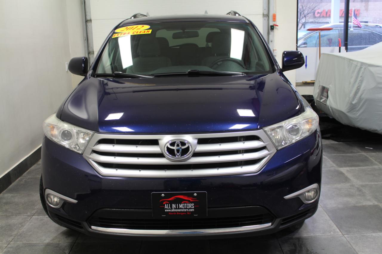 Toyota Highlander 4WD 4dr V6 (Natl) 2012