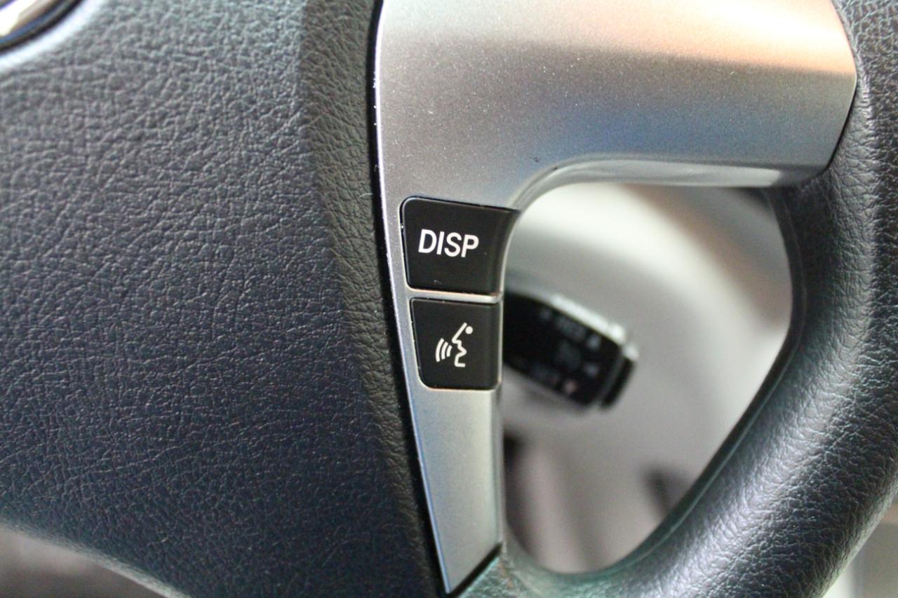 Toyota Highlander 4WD 4dr V6 (Natl) 2012